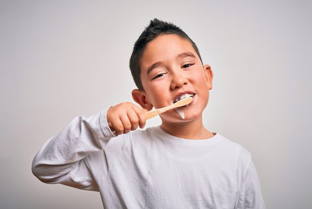 helping-your-kid-to-maintain-oral-hygiene-during-the-covid-19-pandemic
